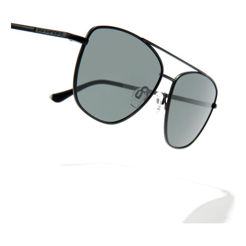 Lentes De Sol Hawkers Lax Black Dark Polarizadas Negro Espejo