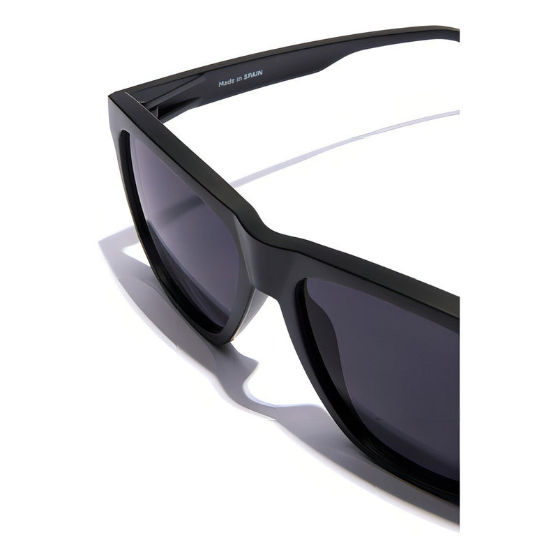 Lentes De Sol Hawkers One Ls Raw Hombre Y Mujer Polarizados Negro