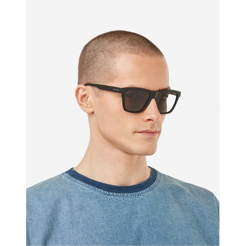 Lentes De Sol Hawkers One Ls Raw Hombre Y Mujer Polarizados Negro