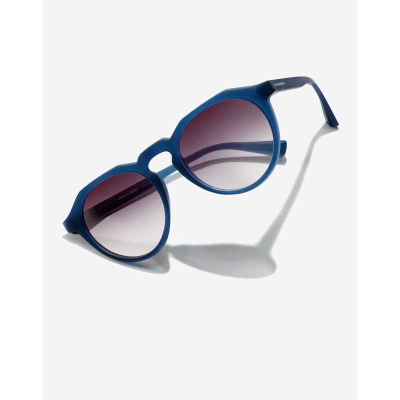 Gafas De Sol Polarizadas Hawkers Warwick Raw Hombre Y Mujer Lente Violeta Varilla Azul Armazón Azul Diseño Gradient